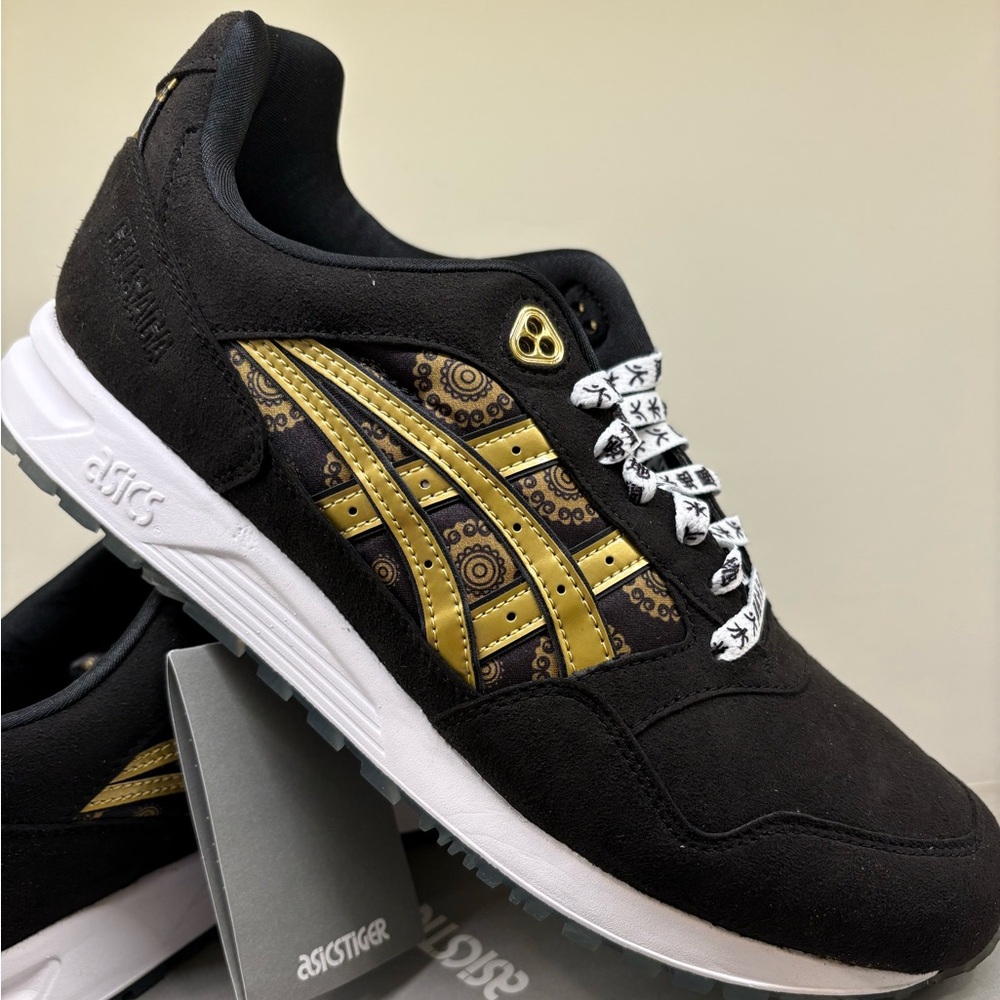 ASICSTIGER GELSAGA Men’s Shoes - Rare Find